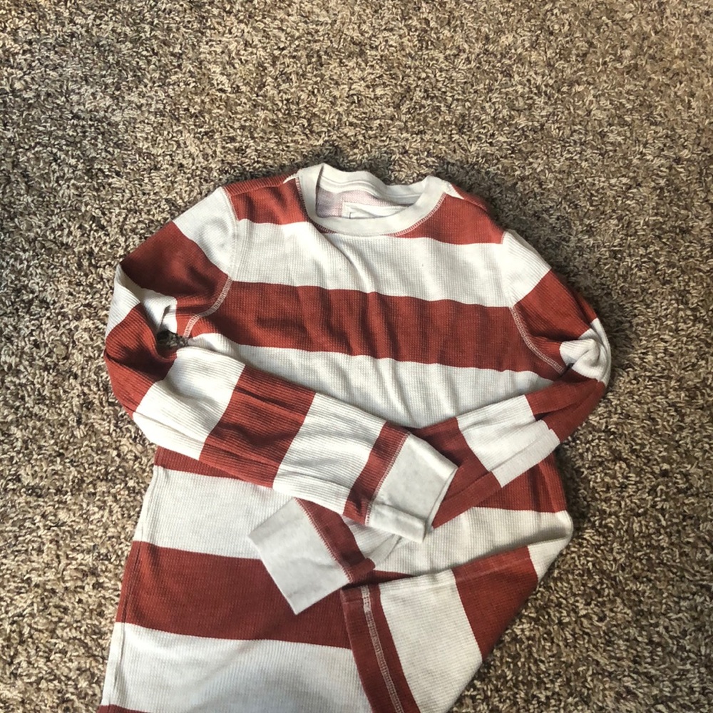 Boys’ Medium waffle knit, long sleeve shirt